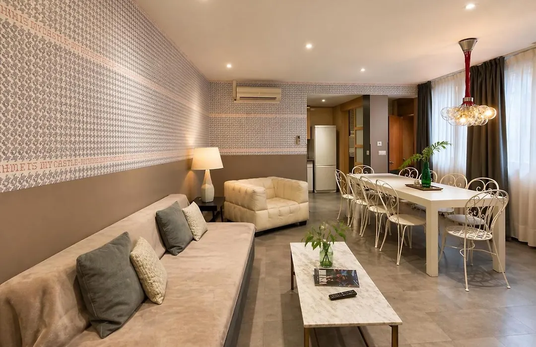 madrid central gran via Suites-1